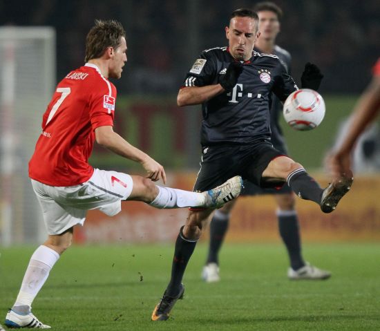 李梓嘉的伤 李梓嘉的伤